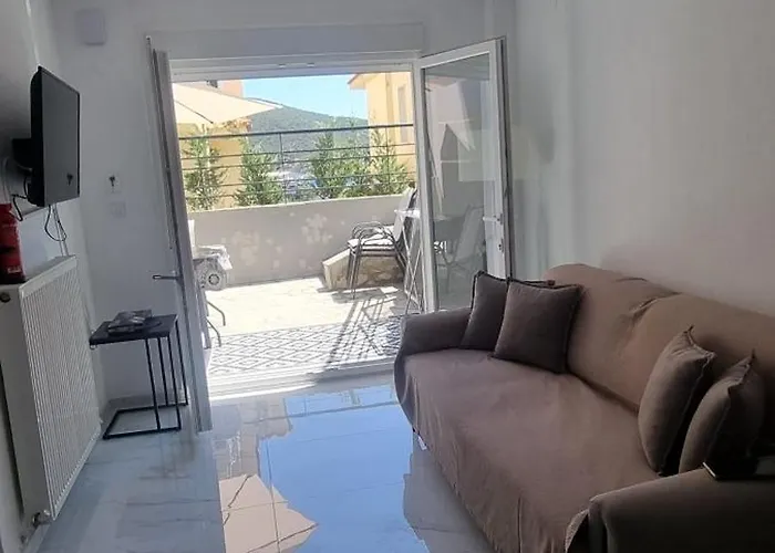 Ellis-Suites 2 Nea Peramos Kavala