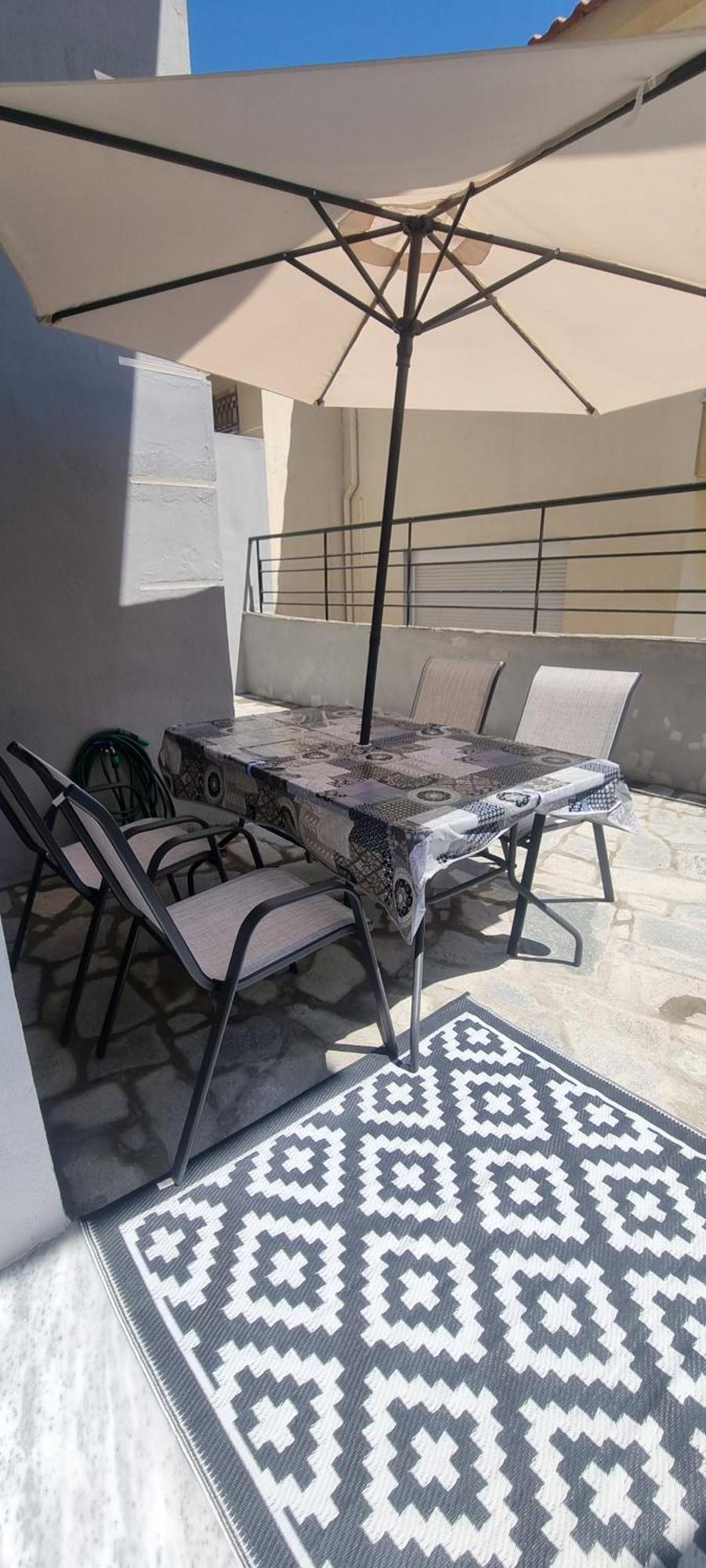 Ellis-suites 2 Kavala * Nea Peramos (Macedonia)